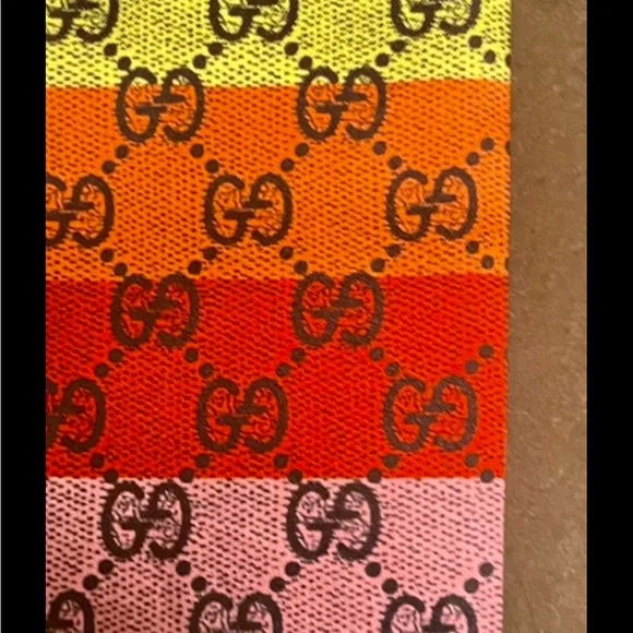 Designer Limited Edition Silk Multicolor Limited Edition Logo Scarf NWWT - Picture 6 of 9